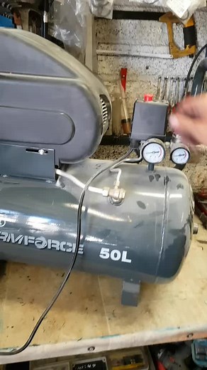 Draper 50l compressor repair. not building any pressure. #compressor #draper #50l #repair #reed #lowpressure #howto #diy #learn #learning #USA #air #aircompressor