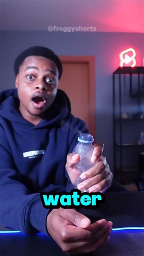 This Is How to Make Smoke Using Just a Water Bottle⁉️😱