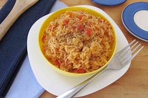 What Vegetables Go Well With Spanish Rice: 10 Tasty Combinations