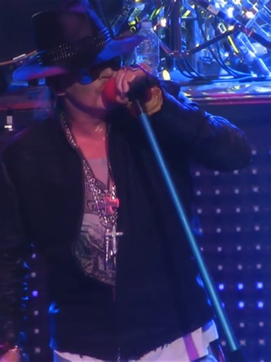Axl Rose Live in Philadelphia 2012