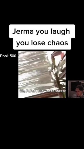 #twitchtok #twitchclips #jerma985 #fyp #youlaughyoulose #trynottolaughtiktoktv