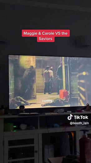 Maggie and Carol vs the saviors….The walking dead season 6 ep13 #thewalkingdead #carolthewalkingdead #thewalkingdeadseason6 #amctwd #thewalkingdeadreactions #twdreactions #twdtiktok #negansaviors #negan #watchwithme #fakeblood #thesaviorstwd #ricktwd #thewalkingdeadamc #rickvsnegan #tvtok #thewalkingdeadtiktok #caroltwd #maggietwd