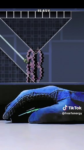 geometry dash 〰️💨 #geometry #geometrydash #geometrydashlevel #geometrydashmemes geometry