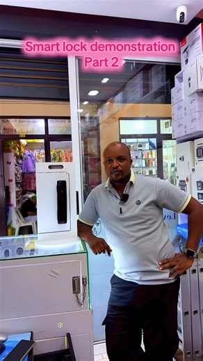 Explaining how a smart lock works and its advantages over traditional locks. #smartlock #security #CCTV