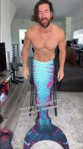 I Have 2 Mermaid Tails!🧜🏻‍♂️🌊 #thelittlemermaid #merman ‪@TheMertailor‬