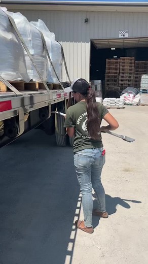 Loading and Securing Flatbed Cargo Trucks