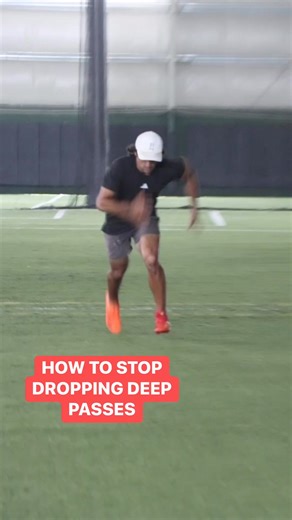 HOW TO STOP DROPPING DEEP PASSES | First Down Training