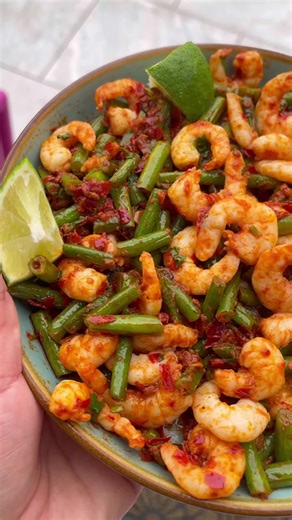 Quick and Easy Rose Harissa Prawns with Green Beans Recipe