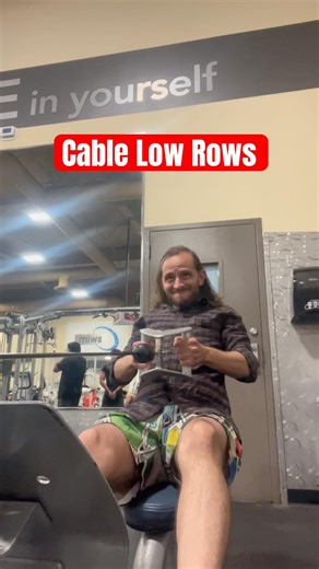 What Are Cable Low Rows? Back & Biceps 💪🏼Workout!