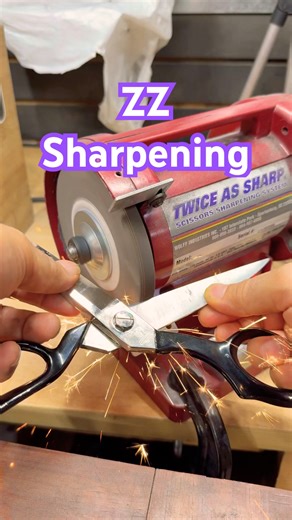 Sharpening fabric scissors ￼