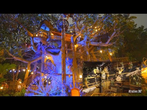 NEW Disneyland Treehouse | Night Walkthrough 2023 | Adventureland Treehouse