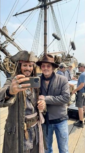 Pirates of the Caribbean | Characters & Actors On Set Reunion Portraits ⚓📸