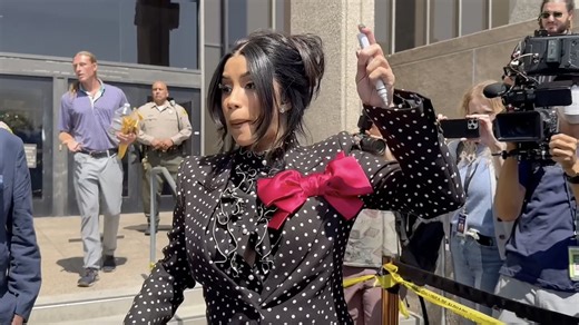 Cardi B has a MELTDOWN outside court over pregnancy rumor amid civil assault trial
