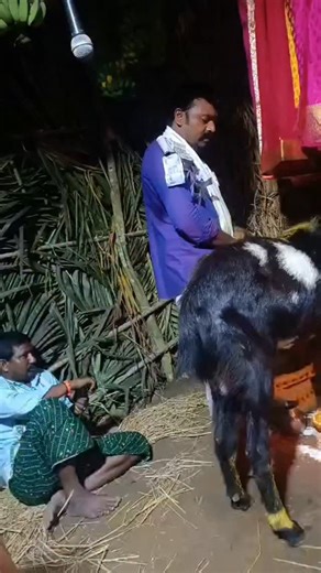 Lucky_ folk_ singer 🎤7995148078 | గంగమ్మ తల్లి పాట🙏🙏🙏 | Instagram