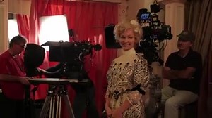 Go behind the scenes of "The Devil Wears Whalebone" to find out how Hélène Joy and Georgina Reilly really feel about wearing corsets; explore the politics and dangers of turn-of-the-century women’s clothing at the Bata Shoe Museum; and learn about costume designer Alex Reda's killer creation. | Murdoch Mysteries