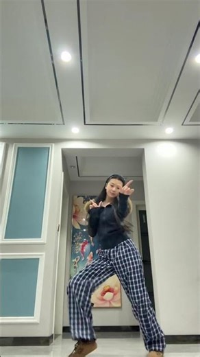 LoveMeMore APink KoreanPopCulture DouyinDanceChallenge FlipJump