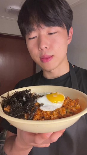 Easy and Delicious Kimchi Fried Rice Recipes