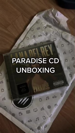 it’s so pretty #cd #cdcollector #paradise #lanadelrey