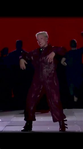 Pink - Raise Your Glass - New Year's Song #pink #raiseyourglass #newyear #happynewyear #music #vibe