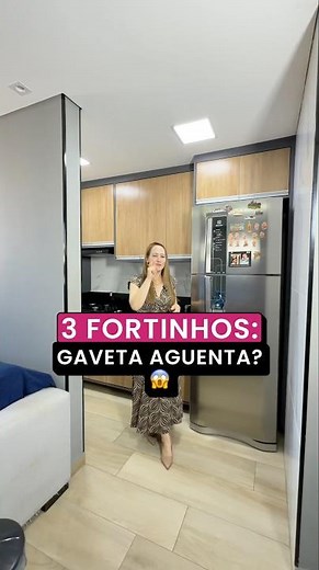 Prieto Móveis - SMALL CUSTOM KITCHEN WITH OVEN TOWER: THE SECRET TO SAVING SPACE!