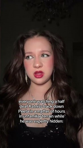 like what an icon. WHAT. AN. ICON😭👌#booktube #booktok #booktubetbr #thehungergames #bookish