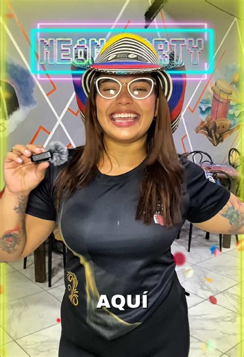 Fiesta Neón en la Casa del Vallenato