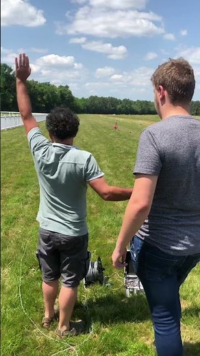 Décollage d’une micro fusée réalisée par un groupe de terminales bac pro du lycée privé de Gabarret.
