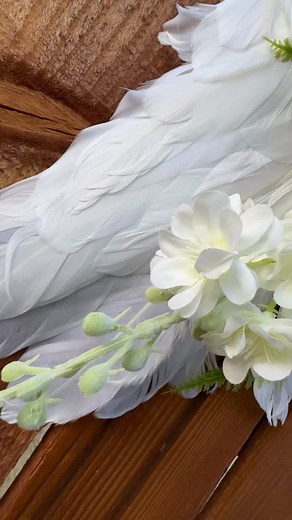 Introducing the final reveal my very first funeral arrangement! A heart with angel wings, delicately handcrafted from satin ribbon flowers. Each piece was created with care, patience, and deep meaning. - This arrangement represents something truly special — the belief that love never fades, even in loss. It continues to live on through memories, hearts, and the beauty we choose to create in their honor. - Gracias por la confianza, it was an honor to be able to bring your ideas to life. 🤍 - - - 