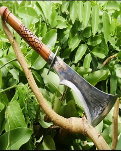 Making a zombie knife out of high carbon steel | METAL WORKS