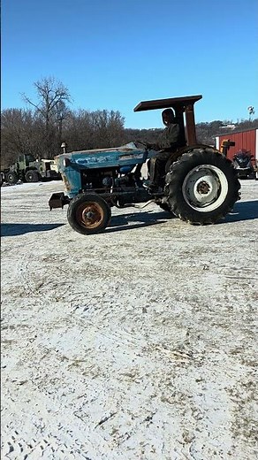 FORD 3000 TRACTOR