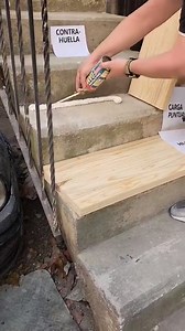 200K views · 1K reactions | Nuevo breve curso! Cómo instalar escalones de madera alistonada sobre concreto irregular! ##carpintería #madera #ideas #creatividad #bricolaje #soluciones #pegamento #industriaspresto #2025 #lonecesito #mantenimiento #parati #tendencia #escaleraAtención a Clientes 33 3199 0160 | Industrias Presto | Facebook
