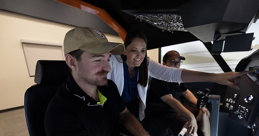 BGSU aviation students advance education and skills with new, state-of-the-art simulator