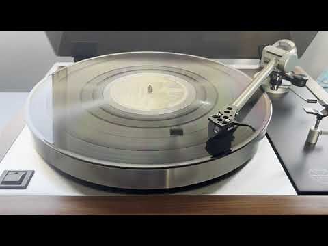 Peter Gabriel - Solsbury Hill (1977 Vinyl LP) - Linn Sondek LP12 / Linn Adikt