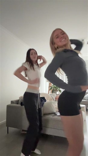 How to Cope When Your Best Friend Moves Away