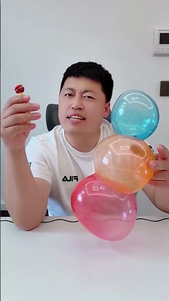 🌈 Giant Rainbow Bubble Challenge! Amazing Colorful Bubble Trick😱✨ #funny #ytshorts #craft #diy #toys