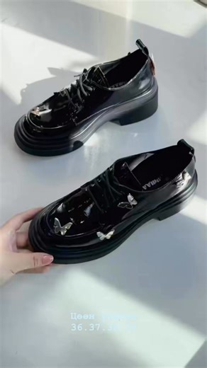 14K views · 16 reactions | Ботинк зураг харья гэсэн дээ  Эмэгтэй ботинк Размер цөөхөн үлдлэээ Хүргэлттэй 8 6 1 0 2 2 5 6 | Zindaa Shoes / Зиндаа гутлын дэлгүүр | Facebook