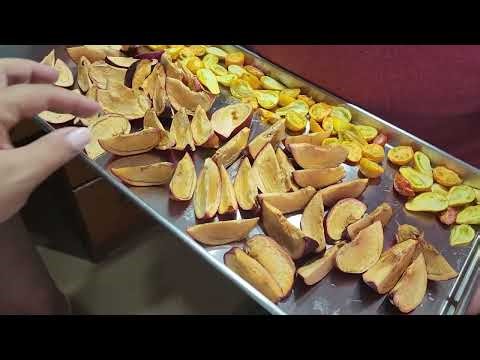 Dried To Perfection: Freeze-drying Fresh Plums #freezedried #plums #freezedriedplums