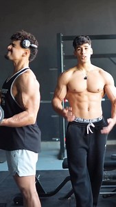 Deload week is key 🔑 and here is how to do it 💪🏻 If you need guidance and help with your fitness journey , don’t hesitate to DM me ‘ Coaching ‘ at @unbreakablesteam Start 2026 the right way 🔥 #bodybuilding #shredded #fitnessmotivation #fitness #pump | mehdikamal___