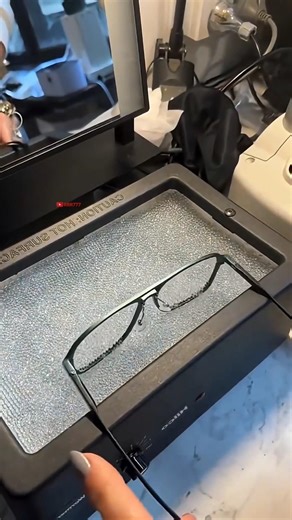 glass making viral video 🤣 #funny #funnyvideo