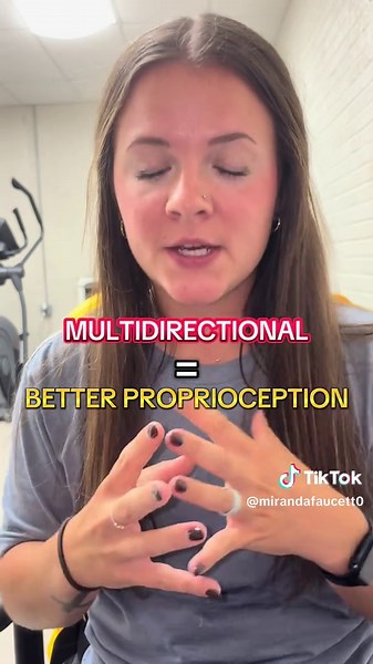 ‼️ATHLETIC TRAINER TIPS TUESDAY‼️ Ankle Stability Drills: Single Leg Balance with Multidirectional Reach Goal: strengthen ankle proprioception after injury or to prevent a new ankle injury This stability drill helps strengthen your ankle stabilizers to help you cut, run, jump, and change direction. It also boosts your proprioception at the ankle joint to enhance reaction time and increase stability with athletic activity. ✅ Benefit 1: Fewer ankle sprains ✅ Benefit 2: Better balance & control Use
