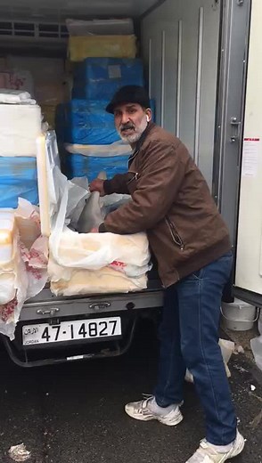 Seafood Selection: Tips for Choosing Fresh Fish and Shrimp