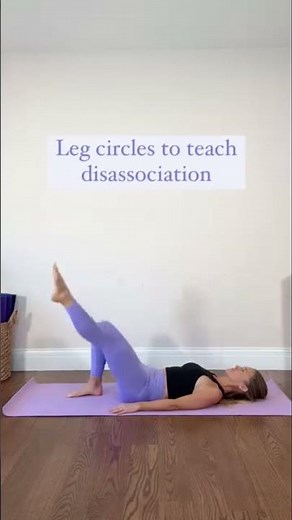 Pilates for Beginners! #pilatesforbeginners #beginnerpilates #10minuteworkout #homeworkoutsforwomen
