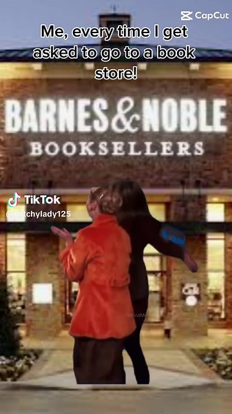 Where my book store buddies at? #booktok #bookstore #books #read #bookfriends