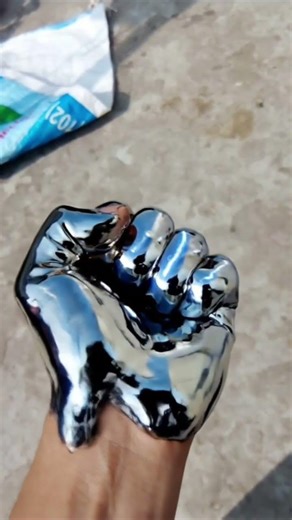 Head Bobbing for Depth Perception: Because their eyes are on the sides