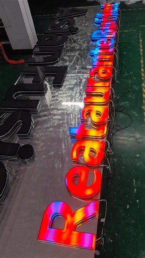 Innovative design, unique luminous characters, eye-catching! #signagedesign #signage #ledneon