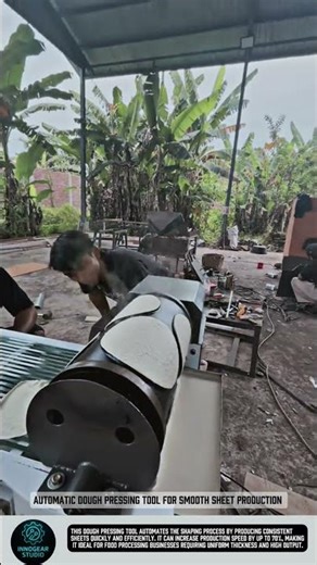 Automatic Dough Pressing Tool for Smooth Sheet Production #tools