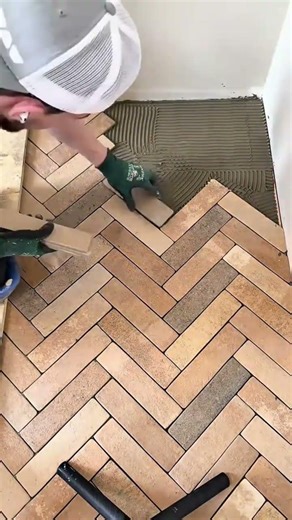 Pro Tips for Achieving the Perfect Herringbone Tile Pattern