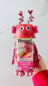 Make these adorable Valentine robots for favors! ❤️💕 #valentinetreats details below 👇🏼 | Hello, Yummy