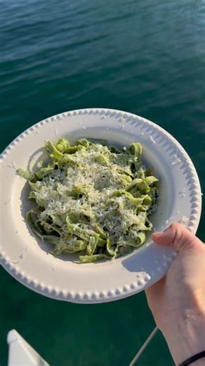 Lily Davison on Instagram: "PUT “POPEYE” below and I’ll send you the link to play + enter! 🚢✨ I’ve been relaxing with @solitaire_grand_harvest lately and right now you can win a couples’ cruise to the Caribbean, with round-trip flights included🌴✈️ How to enter: •⁠ Download Solitaire Grand Harvest (free!) •⁠ Play until level 4 •⁠ Enter your email in the in-game pop-up There’s one winner every week from Jan 16 – Mar 6🎉 Giveaway pop-up appears from level 4 and is available to U.S. users only. #S