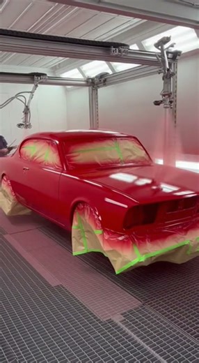 Robotic Car Painting Revolution: 5-Axis Gantry System Restores Classic Car with Custom Art